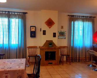 Life B&B - Sutri - Comedor