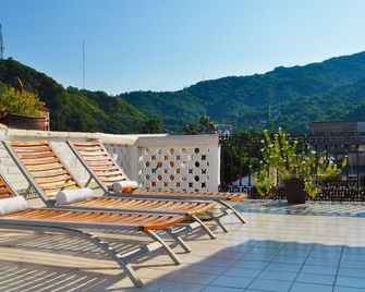 Hotel Hacienda de Vallarta Centro - Puerto Vallarta - Balcony