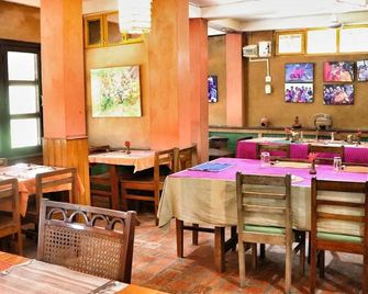 Lake Twenty Thousand Farm And Retreat - Bharatpur - Restaurante