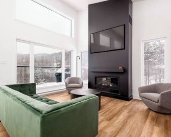 Chalet Mysa Spa Ski Firepit Area - Saint-Côme - Salon