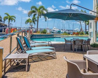 Mantra Marina Hotel Room - Urangan