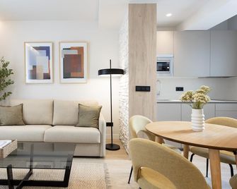 Meraki Suites Apartment - Astorga - Living room