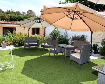 B&B Villa Piana - Castelsardo - Patio