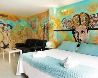 Urban Spaces Ibiza - Ibiza - Habitación