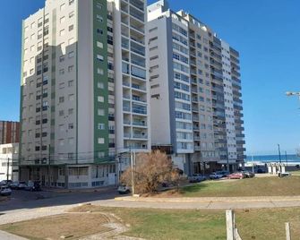 Embe Departamento Necochea - Necochea - Gebouw