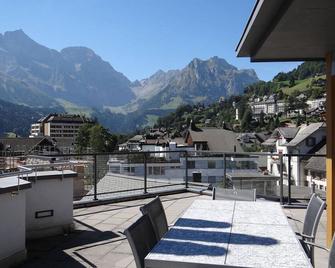 Dorfstrasse 7/42 - Engelberg - Balcony