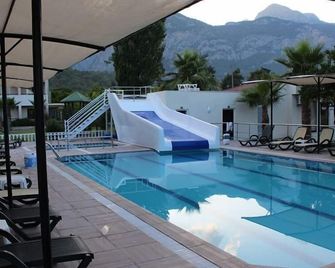 Hotel Gold Stone - Beldibi - Πισίνα
