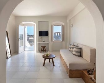 Ammothines Cycladic Suites - Naxos - Living room