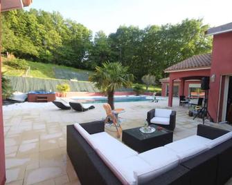 Villa with Pool, Jaccuzi, pétanque court - Guéret - Pool