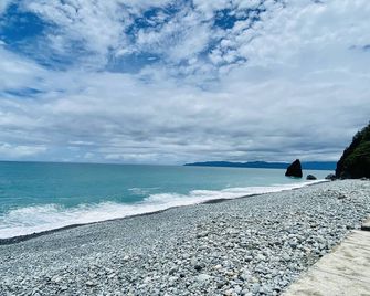 Pacific Waves Inn (Annex) - Baler - Playa