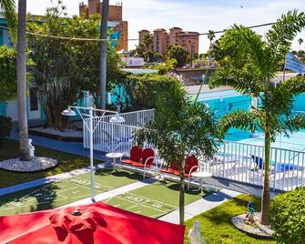 Sea Jay Motel and Marina - Treasure Island - Pool