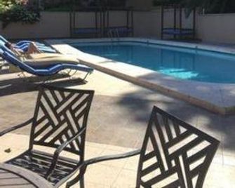 Palm Residence - Petionville - Piscine
