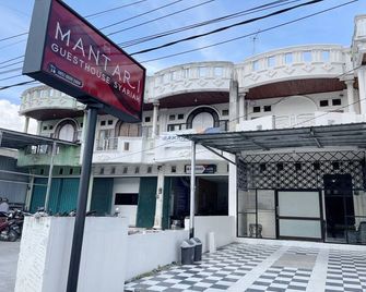 Hotel O Mantari Guesthouse - Bukittinggi - Building