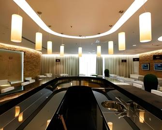 Mira Hotel Sakhalin - Juschno-Sachalinsk - Lobby