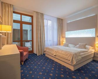 Hotel Zlata Hvezda - Litomyšl - Bedroom