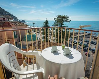 Hotel Baia Verde - Maiori - Parveke