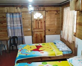Grandma'S Yellow House - Sagada - Habitación