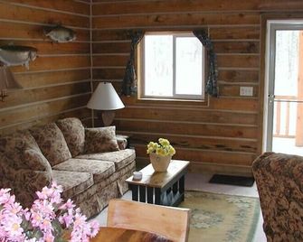 Papoose - Custer - Sala de estar