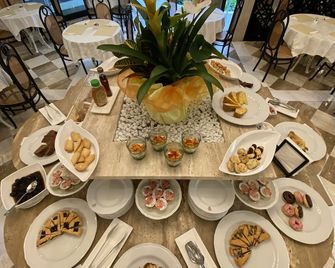 Hotel President - Vintage Hotel in centro - Riccione - Buffet
