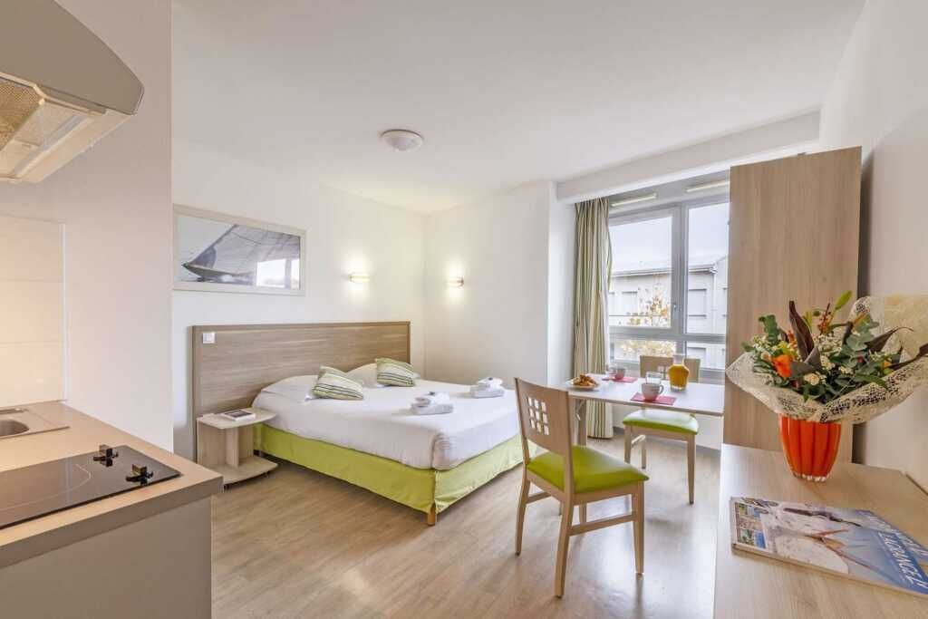 لاجرانج أبرت هوتل ليسكال مارين