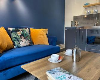 The Grosvenor Guest House - Bude - Living room