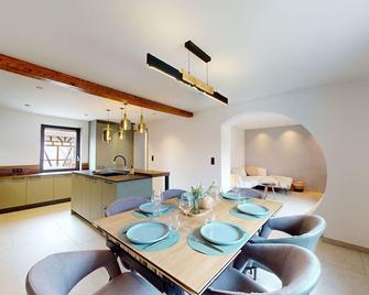 My little home in Alsace - Roppenheim - Comedor
