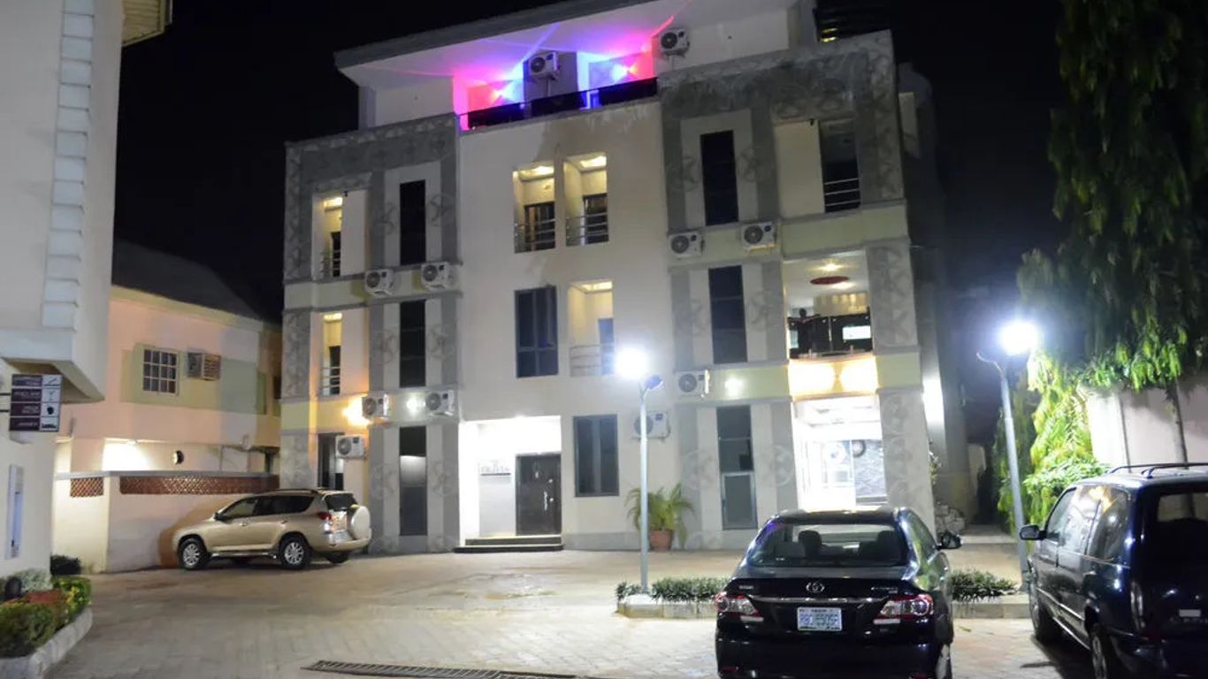 Golphins Suites and Hotels