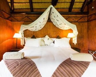 Insingizi Lodge - Mid Illovo - Habitación
