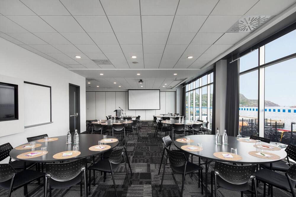 Alt Hotel St. John's - סנט ג'ונס - מסעדה