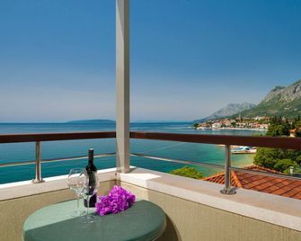 Hotel Saudade - Gradac - Balkón