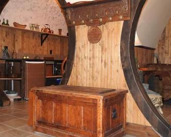 The Burrow - Three Hills - Kitchen