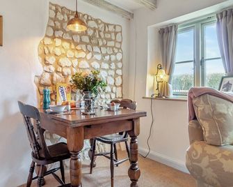 Vine Cottage - Ukc4237 - Fakenham - Dining room