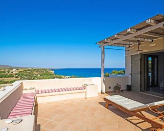 Arianne Estate: 200m from the beach - Kythira - Balkon