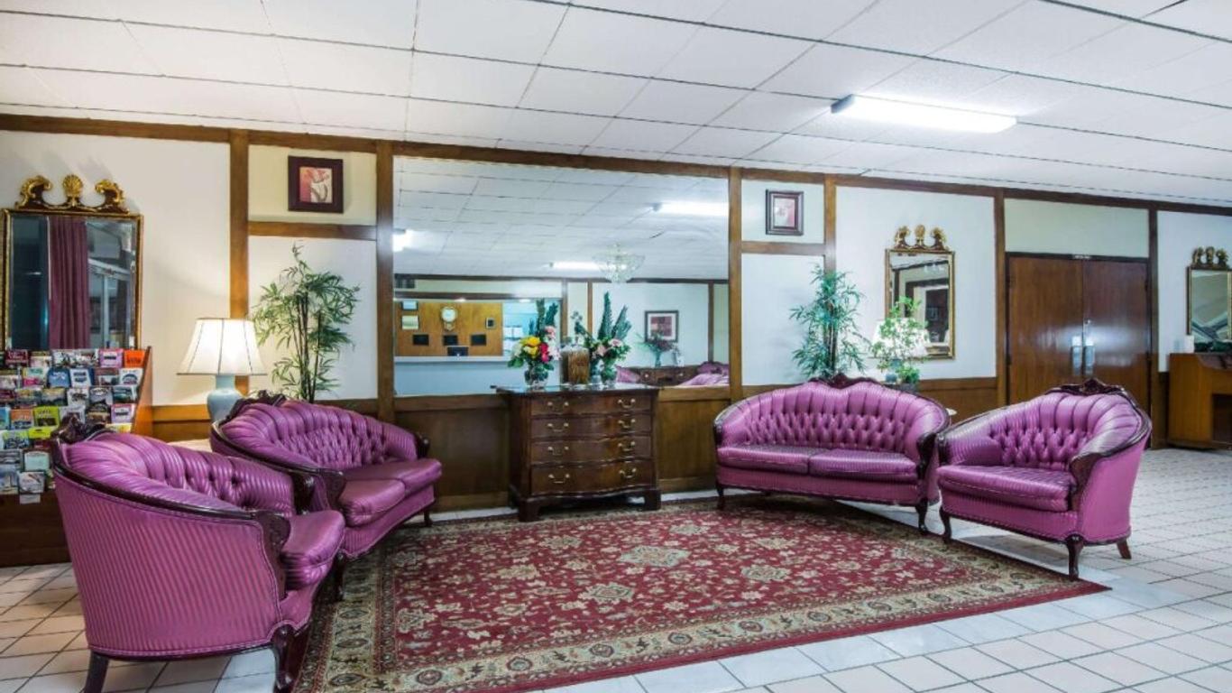 Knights Inn Napoleon