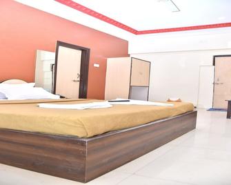 Hotel Gold Inn - Aurangabad - Soveværelse