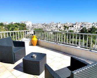 Trully - Alberobello - Balkon