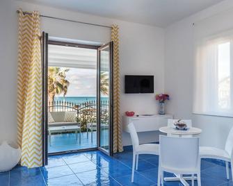 Settessenze Residence & Rooms - Agropoli - Τραπεζαρία