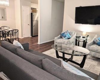 Sweet Nest in Central Raleigh - Raleigh - Sala de estar