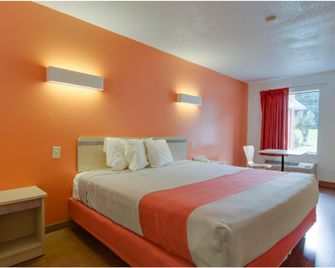 Motel 6 Cartersville Ga - Cartersville - Schlafzimmer