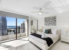 Surfers Century Oceanside Apartments - Surfers Paradise - Bedroom