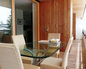Apartment Promenade Wohnung 21 by Interhome - Davos - Balkon