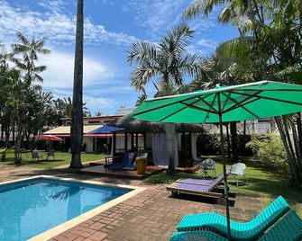Hotel Casa Paradiso Guarujá - Guarujá - Pool