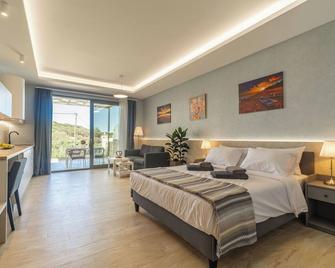 Amour Relax Hotel - Almyrida - Bedroom