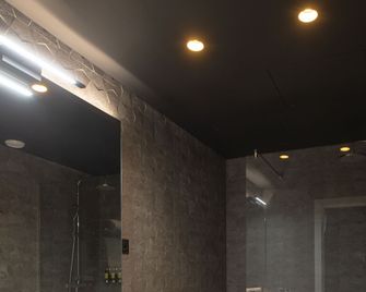Hotel Tayko Bilbao - Bilbao