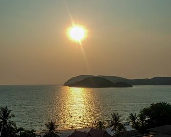 Royal Agate Beach Resort - Langkawi