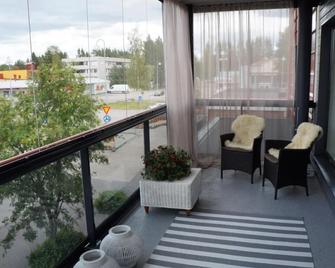 Tasokas 3h+k+s Nivalan ydinkeskustassa - Nivala - Balcony