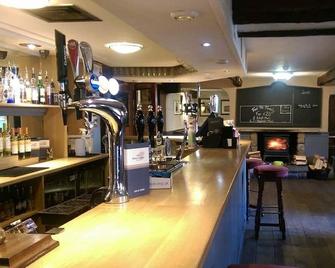 The Wheatsheaf Inn - Carnforth - Bar