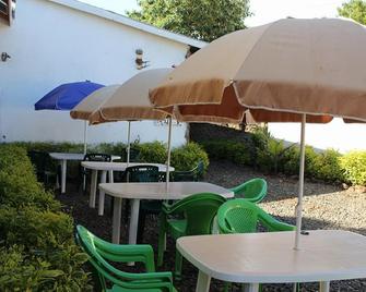 Dover Hotel Bondo - Bondo - Restaurant