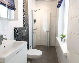 Townhouse Apartments - Mariehamn - Banheiro