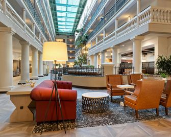 Embassy Suites by Hilton Los Angeles International Airport South - El Segundo - Lobby